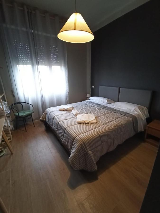 Albergo Italia Di Nardi Renzo & C Snc Poggibonsi Exteriör bild